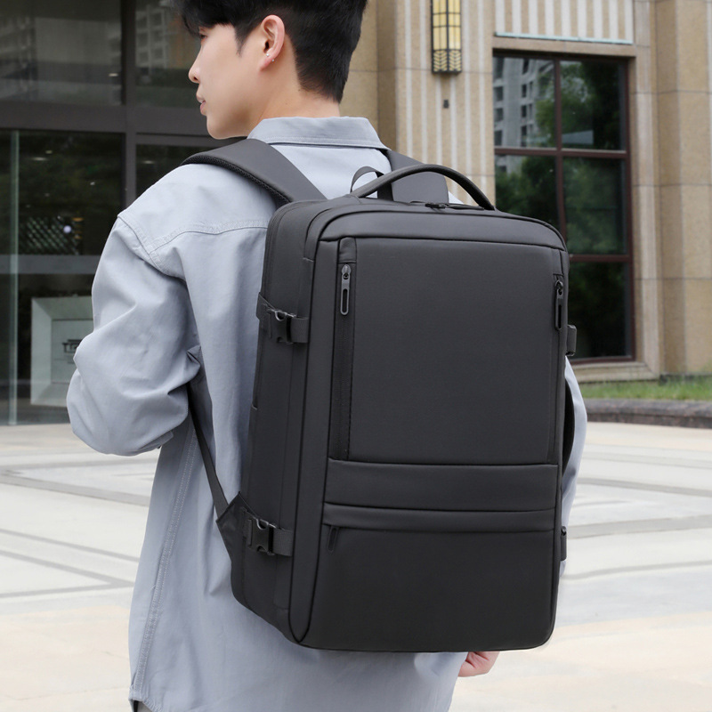 Leatherworking Items - Versatile pack built to adapt to
