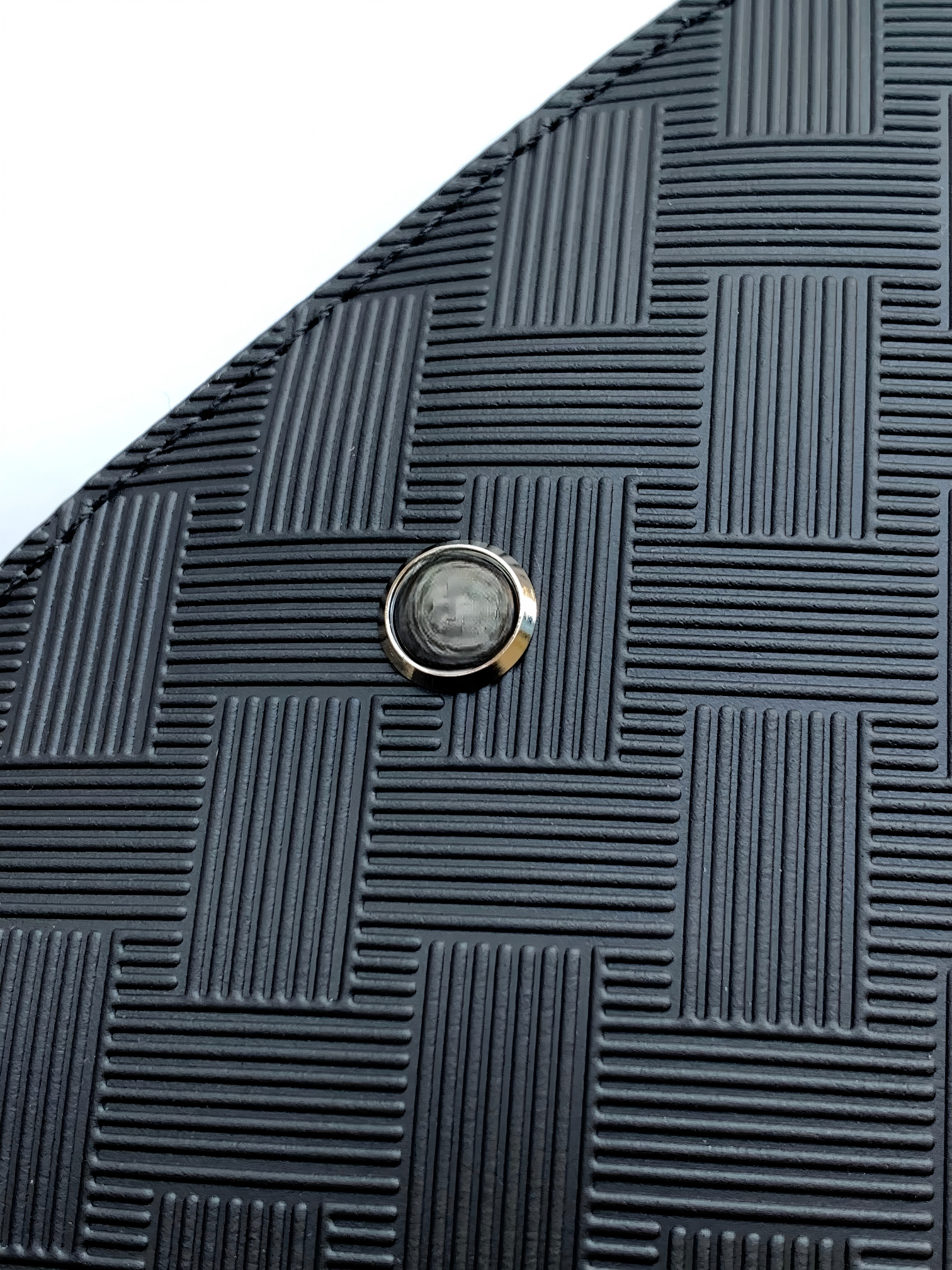 Minimalist Black Embossed Back - Leather Work Rucksack 리뷰 및 가격